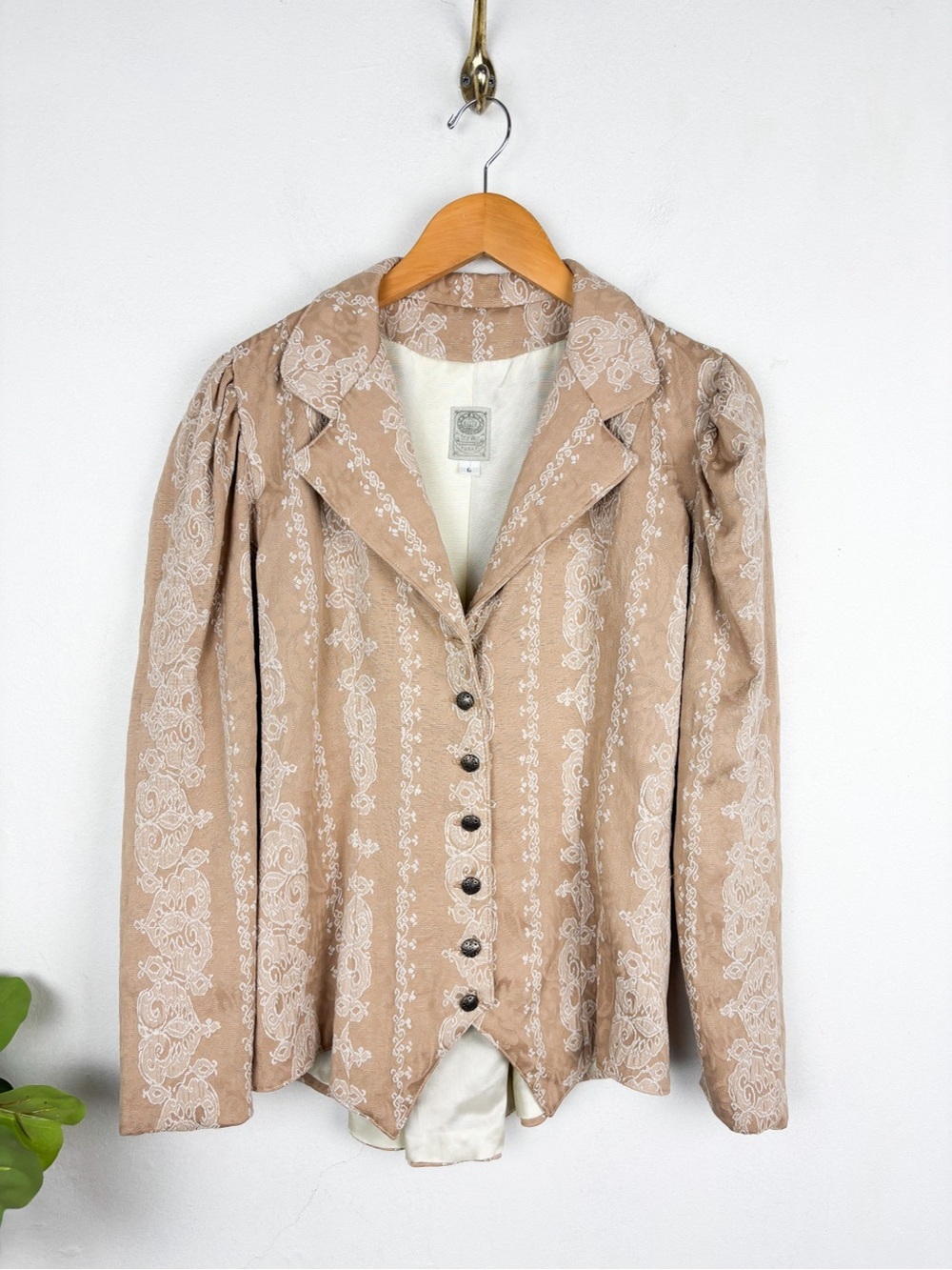 Vintage Wahmaker True West Outfitters Women’s Tapestry Jacket Sz 6